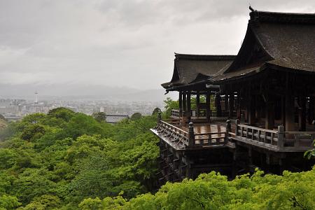 Kiyomizu Dera temple with view to Kyoto